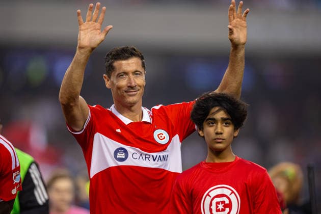 Football - Major League Soccer - Chicago Fire FC v Charlotte FC CHICAGO, USA - Saturday, August 1, 2026: Chicago Fire s Robert Lewandowski lines-up before a Major League Soccer match between Chicago Fire FC and Charlotte FC at Soldier Field. (Photo by David Rawcliffe Propaganda) CHICAGO Soldier Field ILLINOIS UNITED STATES OF AMERICA  Copyright: xDavidxRawcliffex P2026-08-01-Chicago_Fire_Charlotte-5