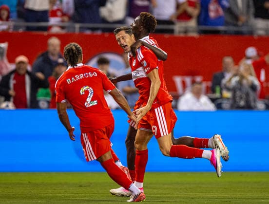 Football - Major League Soccer - Chicago Fire FC v Charlotte FC CHICAGO, USA - Saturday, August 1, 2026: Chicago Fire s Robert Lewandowski celebrates after scoring the first equalising goal during a Major League Soccer match between Chicago Fire FC and Charlotte FC at Soldier Field. (Photo by David Rawcliffe Propaganda) CHICAGO Soldier Field ILLINOIS UNITED STATES OF AMERICA  Copyright: xDavidxRawcliffex P2026-08-01-Chicago_Fire_Charlotte-16