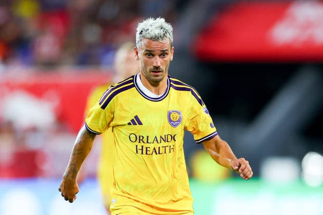 HARRISON, NJ - AUGUST 01: Antione Griezmann 7 of the Orlando City SC during the first half of the game against Red Bull New York on August 1, 2026 at Sports Illustrated Stadium in Harrison, New Jersey. (Photo by Rich Graessle Icon Sportswire) SOCCER: AUG 01 MLS, Fussball Herren, USA Red Bull New York vs Orlando City EDITORIAL USE ONLY Icon26080129699