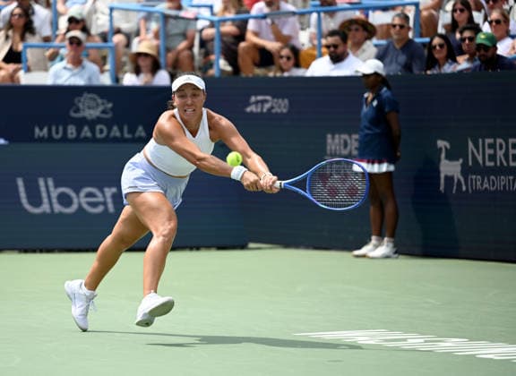 WASHINGTON, DC - AUGUST 01: Jessica Pegula of the United States returns a shot in the Women s Singles Semifinal match against Diana Shnaider of Russia on day 6 of the Mubadala Citi DC Open 2026 at William H.G. FitzGerald Tennis Center on August 1, 2026 in Washington, DC.  Copyright: xChinaxNewsxServicex 111657690753