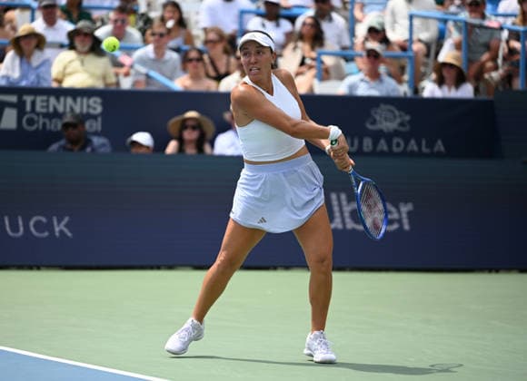 WASHINGTON, DC - AUGUST 01: Jessica Pegula of the United States returns a shot in the Women s Singles Semifinal match against Diana Shnaider of Russia on day 6 of the Mubadala Citi DC Open 2026 at William H.G. FitzGerald Tennis Center on August 1, 2026 in Washington, DC.  Copyright: xChinaxNewsxServicex 111657690786