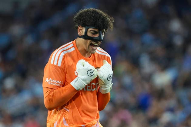 August 1, 2026, St. Paul, Minnesota, United States: San Diego FC goalkeeper CJ DOS SANTOS (1) reacts to his team receiving a penalty kick. Minnesota United hosted San Diego August 1st. The teams faced off at Allianz Field in St. Paul, Minnesota. The teams drew 1-1. St. Paul United States - ZUMAt166 20260801_zsp_t166_008 Copyright: xMichaelxTurnerx