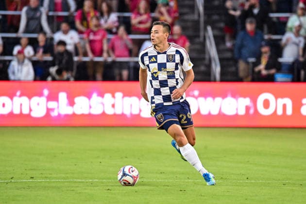 ST. LOUIS, MO - AUGUST 01: Sam Junqua (29) of the Real Salt Lake runs with the ball during the MLS, Fussball Herren, USA regular season match where St. Louis CITY SC hosted Real Salt Lake on Saturday August 1st, 2026, at Energizer Park in St. Louis City, MO. (Photo by Rick Ulreich Icon Sportswire) SOCCER: AUG 01 MLS St. Louis CITY SC vs Real Salt Lake EDITORIAL USE ONLY Icon26080106