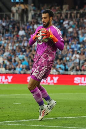 August 1, 2026, St. Paul, Minnesota, United States: Minnesota United FC goalkeeper DRAKE CALLENDER (12) collects the ball. Minnesota United hosted San Diego August 1st. The teams faced off at Allianz Field in St. Paul, Minnesota. The teams drew 1-1. St. Paul United States - ZUMAt166 20260801_zsp_t166_026 Copyright: xMichaelxTurnerx