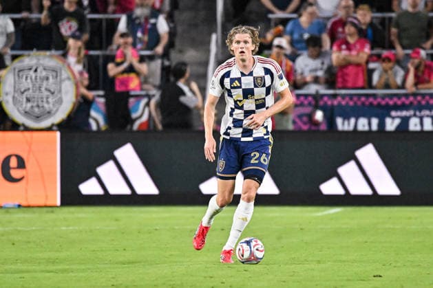 ST. LOUIS, MO - AUGUST 01: Philip Quinton (26) of the Real Salt Lake controls the ball during the MLS, Fussball Herren, USA regular season match where St. Louis CITY SC hosted Real Salt Lake on Saturday August 1st, 2026, at Energizer Park in St. Louis City, MO. (Photo by Rick Ulreich Icon Sportswire) SOCCER: AUG 01 MLS St. Louis CITY SC vs Real Salt Lake EDITORIAL USE ONLY Icon26080114