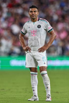 August 1, 2026, Miami, Florida, USA: CASIMIRO (5) of Inter Miami CF looks on during a MLS, Fussball Herren, USA game between Inter Miami CF and Columbus Crew Miami USA - ZUMAa257 20260801_zsp_a257_002 Copyright: xChrisxArjoonx