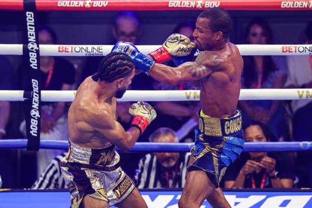 August 01, 2026: (R-L) Robson Conceicao and Raymond Muratalla exchange punches during the IBF Lightweight title fight on the Roach Jr. vs Zepeda card inside The Theater at the Virgin Hotels on August 1, 2026 in Las Vegas, NV. CSM. Las Vegas United States of America - ZUMAc04_ 20260801_zma_c04_238 Copyright: xChristopherxTrimx