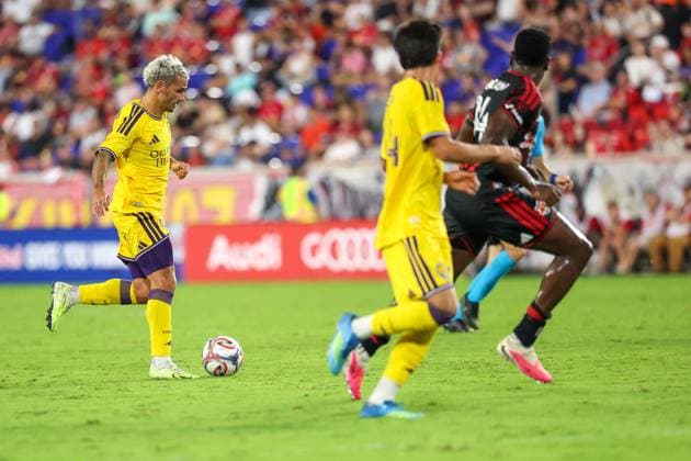 match between New York Red Bulls and Orlando for the MLS, Fussball Herren, USA Antoine Griezmann of Orlando during a match between the New York Red Bulls and Orlando City for the MLS (Major League Soccer) at the Sports Illustrated Stadium in Harrison, New Jersey, United States on the evening of Saturday, August 1, 2026. HARRISON sports illustrated stadium NJ UNITED STATES Copyright: xWILLIAMxVOLCOVx