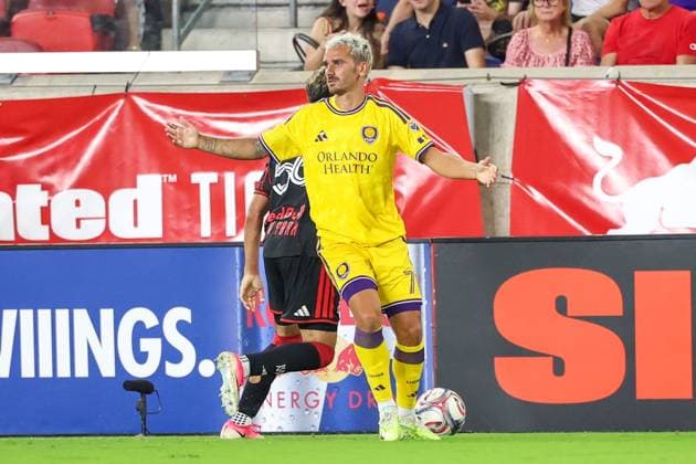 match between New York Red Bulls and Orlando for the MLS, Fussball Herren, USA Antoine Griezmann of Orlando during a match between the New York Red Bulls and Orlando City for the MLS (Major League Soccer) at the Sports Illustrated Stadium in Harrison, New Jersey, United States on the evening of Saturday, August 1, 2026. HARRISON sports illustrated stadium NJ UNITED STATES Copyright: xWILLIAMxVOLCOVx