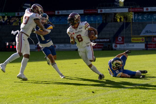 Kaylon Geiger (Rhein Fire, 06) auf dem Weg in die Endzone, GER Rhein Fire vs. Alpine Rams, American Football, AFLE, Saison 2026, 01.08.2026 GER Rhein Fire vs. Alpine Rams, American Football, AFLE, Saison 2026, 01.08.2026 Duisburg *** Kaylon Geiger of Rhein Fire, No. 6, on his way to the end zone, GER Rhein Fire vs. Alpine Rams, American football, AFLE, 2026 season, August 1, 2026 GER Rhein Fire vs. Alpine Rams, American football, AFLE, 2026 season, August 1, 2026, Duisburg Copyright: xEibner-Pressefoto FabianxFriesex EP_FFE