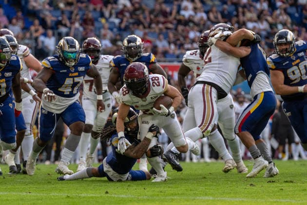 Tyrone Alexander (Rhein Fire, 28) setzt sich durch, GER Rhein Fire vs. Alpine Rams, American Football, AFLE, Saison 2026, 01.08.2026 GER Rhein Fire vs. Alpine Rams, American Football, AFLE, Saison 2026, 01.08.2026 Duisburg *** Tyrone Alexander Rhein Fire, 28, comes out on top, GER Rhein Fire vs. Alpine Rams, American Football, AFLE, 2026 Season, August 1, 2026 GER Rhein Fire vs. Alpine Rams, American Football, AFLE, 2026 Season, August 1, 2026, Duisburg Copyright: xEibner-Pressefoto FabianxFriesex EP_FFE