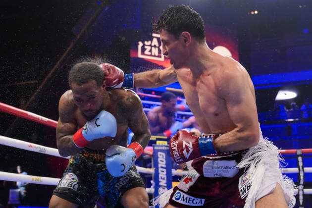 August 1, 2026, Las Vegas, Nevada, USA: WILLIAM ZEPEDA (34-1-27KOs) of San Meteo Ateneo, MEX defeats LAMONT ROACH JR. (25-2-3-10KOs) of Washing D.C by a unanimous decision and become the new WBC lightweight champion of the world during Golden Boy promotion at the Virgin Hotel in Las Vegas. Las Vegas USA - ZUMAo117 20260801_zsp_o117_044 Copyright: xMikaelxOnax