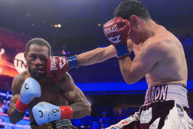 August 1, 2026, Las Vegas, Nevada, USA: WILLIAM ZEPEDA (34-1-27KOs) of San Meteo Ateneo, MEX defeats LAMONT ROACH JR. (25-2-3-10KOs) of Washing D.C by a unanimous decision and become the new WBC lightweight champion of the world during Golden Boy promotion at the Virgin Hotel in Las Vegas. Las Vegas USA - ZUMAo117 20260801_zsp_o117_034 Copyright: xMikaelxOnax
