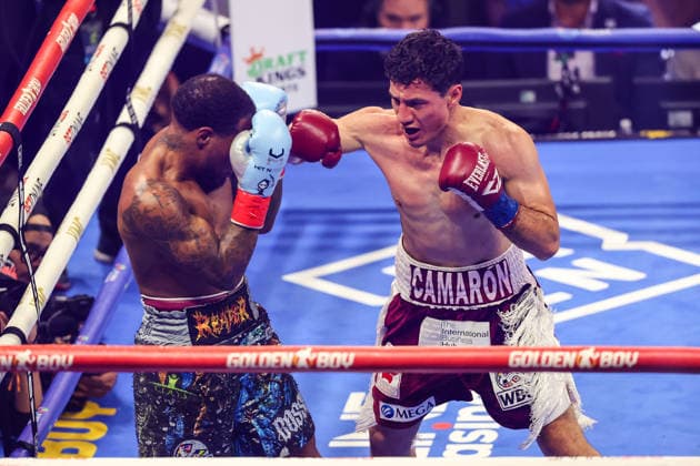 August 01, 2026: (R-L) William Zepeda punches Lamont Roach Jr. during their WBC Lightweight title fight inside The Theater at the Virgin Hotels on August 1, 2026 in Las Vegas, NV. CSM. Las Vegas United States of America - ZUMAc04_ 20260801_zma_c04_291 Copyright: xChristopherxTrimx