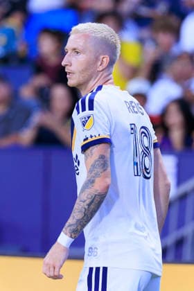 August 1, 2026, Carson, California, USA: Marco Reus 18 of the LA Galaxy during their regular season MLS, Fussball Herren, USA game against the FC Dallas on Saturday August 1, 2026 at the Dignity Health Sports Park Stadium in Carson, California. LA Galaxy tie with FC Dallas, 0-0. ARIANA RUIZ PI Carson USA - ZUMAp124 20260801_zaa_p124_010 Copyright: xArianaxRuizx