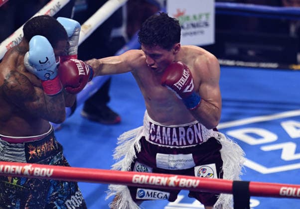 Lamont Roach vs. William Zepeda in Las Vegas LAS VEGAS, NEVADA - AUG 1: Lamont Roach (turquoise glove) and William Zepeda (burgundy glove) exchange punches during the main event for their WBC Lightweight World Championship, WM, Weltmeisterschaft title fight on Saturday night at The Theater Virgin Hotel in Las Vegas, Nevada, United States on August 1, 2026. Tayfun Coskun Anadolu Las Vegas United States. Editorial use only. Please get in touch for any other usage.  Copyright: x2026xAnadoluxTayfunxCoskunx