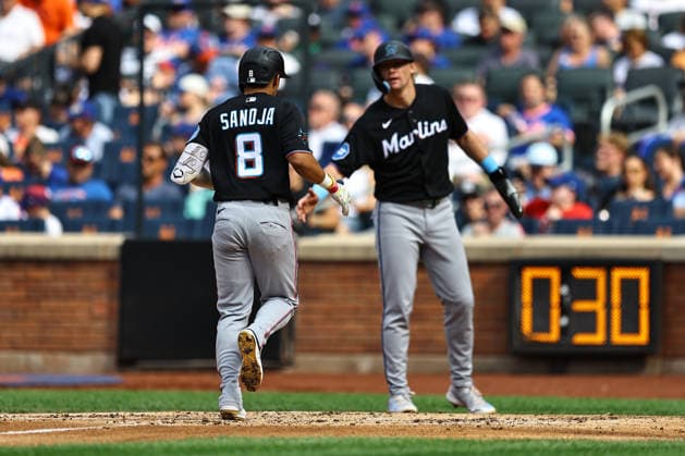 MLB, Baseball Herren, USA Miami Marlins Vs. New York Mets Miami Marlins player Javier Sanoja 8 hits a two-run home run during the second inning of a baseball game against the New York Mets at Citi Field in Flushing, New York, on August 1, 2026. Flushing N.Y. United States  Copyright: xGordonxDonovanx originalFilename:donovan-mlbmiami260801_np9lD.jpg