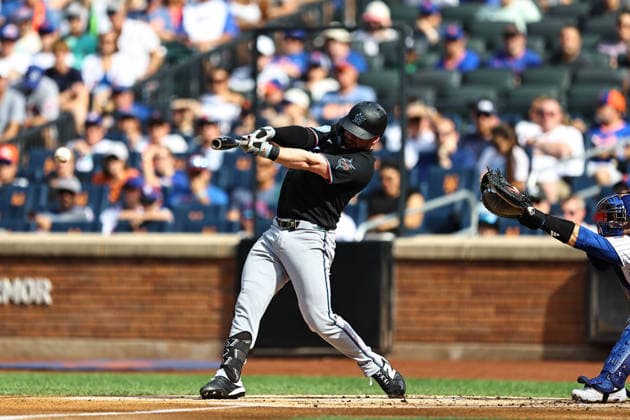 MLB, Baseball Herren, USA Miami Marlins Vs. New York Mets Miami Marlins player Liam Hicks 34 singles to drive in a run during the second inning of a baseball game against the New York Mets at Citi Field in Flushing, New York, on August 1, 2026. Flushing N.Y. United States  Copyright: xGordonxDonovanx originalFilename:donovan-mlbmiami260801_npkuy.jpg