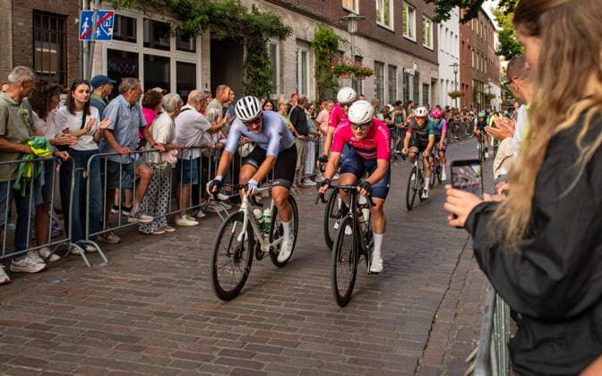Radsport, 2. Bocholter Nacht, Strassenrennen, 01.08.2026, Ausrichter RC77 Bocholt Elite Bocholt Innenstadt Deutschland *** Cycling, 2nd Bocholt Night, Road Race, August 1, 2026, Organizer: RC77 Bocholt Elite, Bocholt City Center, Germany 260801_rr_rc77-bocholt_2-bcoholter-nacht_53723