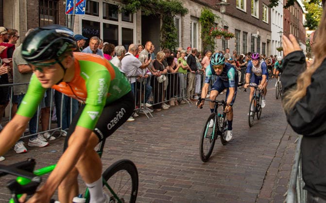 Radsport, 2. Bocholter Nacht, Strassenrennen, 01.08.2026, Ausrichter RC77 Bocholt Elite Phil Bauhaus (Bahrain-Victourious), Bocholt Innenstadt Deutschland *** Cycling, 2nd Bocholt Night, Road Race, August 1, 2026, Organizer: RC77 Bocholt Elite Phil Bauhaus Bahrain Victorious, Bocholt City Center, Germany 260801_rr_rc77-bocholt_2-bcoholter-nacht_53733