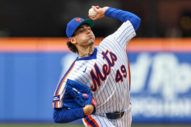 MLB, Baseball Herren, USA Miami Marlins Vs. New York Mets New York Mets starting pitcher Zach Thornton, number 49, throws during the fifth inning of a baseball game against the Miami Marlins at Citi Field in Flushing, New York, on August 1, 2026. Flushing N.Y. United States  Copyright: xGordonxDonovanx originalFilename:donovan-mlbmiami260801_np3VC.jpg