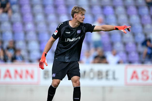Testspiel 26 27 - VfL Osnabrück - SC Paderborn am 01.08.2026 an der Bremer Brücke in Osnabrück Torwart Krumrey Jonas (Osnabrueck) *** Friendly Match 26 vs. 27: VfL Osnabrück vs. SC Paderborn on August 1, 2026, at Bremer Brücke in Osnabrück. Goalkeeper: Jonas Krumrey, Osnabrück MT