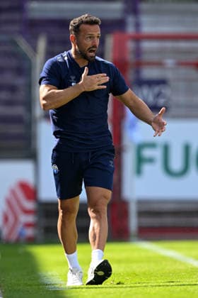 Testspiel 26 27 - VfL Osnabrück - SC Paderborn am 01.08.2026 an der Bremer Brücke in Osnabrück Trainer Ralf Kettemann (Paderborn) unzufrieden, enttäuscht, enttaeuscht, niedergeschlagen. *** Friendly Match 26 vs. 27: VfL Osnabrück vs. SC Paderborn on August 1, 2026, at Bremer Brücke in Osnabrück. Coach Ralf Kettemann (Paderborn): dissatisfied, disappointed, disheartened, dejected MT