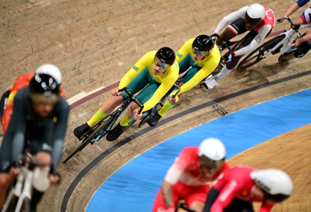 COM26 Track cycling, Rad, Radsport, Bahnrad, Bahn Australian riders Blake Agnoletto and Conor Leahy (C) ride during the Men™s 40klm Points Race during the Glasgow 2026 Commonwealth Games Track Cycling at the Sir Chris Hoy Velodrome in Glasgow, Scotland, Sunday, August 2, 2026. ( NO ARCHIVING, EDITORIAL USE ONLY Glasgow Scotland United Kingdom  Copyright: xDEANxLEWINSx 20260802181509664563