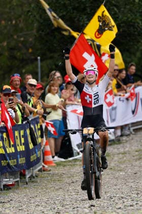 02.08.2026, Monteceneri, Monte Ceneri, 2026 UEC MTB European Championship, EM, Europameisterschaft XCO Women U23 s Final (cross country olympic) Anina Hutter 7 (SUI) celebrating her solo victory at the finish line of the Women s U23 cross country olympic European championship Monteceneri Monte Ceneri Ticino Switzerland *** August 2, 2026, Monteceneri, Monte Ceneri, 2026 UEC MTB European Championship XCO Women’s U23 Final, Cross Country Olympic: Anina Hutter (7 SUI) celebrating her solo victory at the finish line of the Women’s U23 Cross Country Olympic European Championship in Monteceneri, Monte Ceneri, Ticino, Switzerland Copyright: xJustPictures.ch FrancescoxMinghettix jp-en-FrMi-_NG_0909