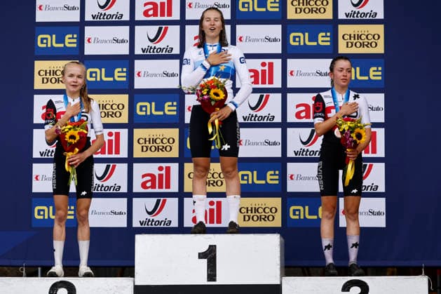 02.08.2026, Monteceneri, Monte Ceneri, 2026 UEC MTB European Championship, EM, Europameisterschaft XCO Women U23 s Final (cross country olympic) Fiona Schibler 2 (SUI) 2nd place and silver medal, Anina Hutter 7 (SUI) 1st place, European Champion and gold medal and Elina Benoit 8 (SUI) 3rd place and bronze medal singing the Swiss national anthem Monteceneri Monte Ceneri Ticino Switzerland *** August 2, 2026, Monteceneri, Monte Ceneri, 2026 UEC MTB European Championship XCO Women U23 Final, Cross-Country Olympic: Fiona Schibler (2 SUI) took 2nd place and the silver medal, Anina Hutter 7 SUI 1st place, European Champion, and gold medal; and Elina Benoit 8 SUI 3rd place and bronze medal, singing the Swiss national anthem in Monteceneri, Monte Ceneri, Ticino, Switzerland Copyright: xJustPictures.ch FrancescoxMinghettix jp-en-FrMi-_NG_1221