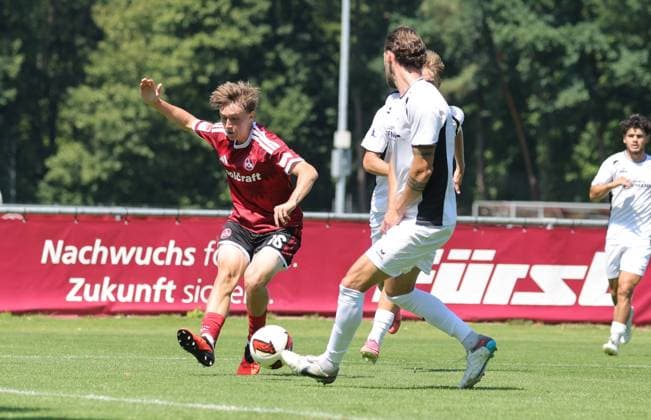 02.08.2026 - Fussball - Saison 2026 2027 - Testspiel Freundschaftsspiel Vorbereitungsspiel: 1. FC Nürnberg Nuernberg FCN ( Club ) - FSV Frankfurt - Sportfoto Zink DaMa - xdaxmax - Marko Soldic (16, 1. FC Nürnberg FCN ) Lukas Gottwald (13, FSV Frankfurt ) *** August 2, 2026 Soccer Season 2026–2027 Exhibition Match Friendly Match Preseason Match 1 FC Nuremberg Nuremberg FCN Club FSV Frankfurt Sports Photo Zink DaMa xdaxmax Marko Soldic 16, 1 FC Nuremberg FCN Lukas Gottwald 13, FSV Frankfurt