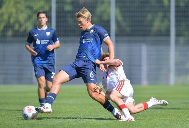 VfL Bochum U19 - 1. FC Köln U19 ** NUR FÜR REDAKTIONELLE ZWECKE ** EDITORIAL USE ONLY **<p>Fußball DFB-Pokal A-Junioren 1. Runde: VfL Bochum U19 - 1. FC Köln U19 am 02.08.2026 am Nachwuchszentrum Hiltroper Straße in Bochum Lasse Isbruch ( VfL Bochum U19 ), links - Benjamin Ley ( 1. FC Köln U19 ), rechts Deutschland Nordrhein-Westfalen Bochum Copyright: ThorstenxTillmann *** VfL Bochum U19 vs. 1. FC Köln U19 ** FOR EDITORIAL USE ONLY ** EDITORIAL USE ONLY ** Soccer DFB Cup A Juniors 1st Round VfL Bochum U19 vs. 1 FC Köln U19 on August 2, 2026, at the Hiltroper Straße Youth Academy in Bochum. Lasse Isbruch (VfL Bochum U19), on the left: Benjamin Ley, 1. FC Köln U19; on the right: Germany, North Rhine-Westphalia, Bochum. Copyright ThorstenxTillmann Copyright: ThorstenxTillmann doc86zefy53dt51c3sfui3w ,EDITORIAL USE ONLY