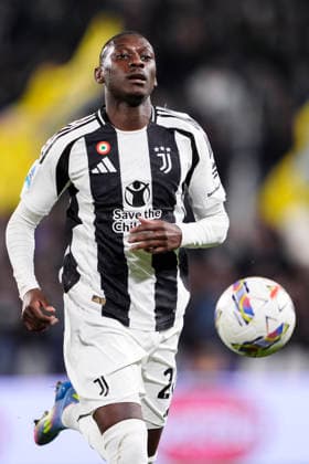 Juventus™ Kolo Muani Randal during the Serie A soccer match between Juventus Fc and Lecce at the Juventus Stadium in Turin, north west Italy - April 12, 2025. - Soccer  Copyright: xFabioxFerrari LaPressex