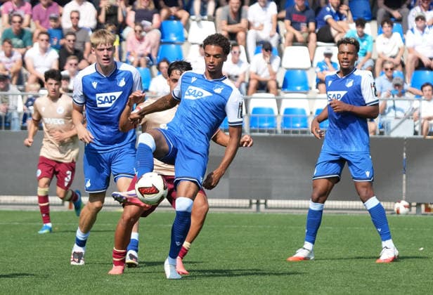 Testspiel, TSG Hoffenheim vs Karlsruher SC 01.08.2024, Dietmar-Hopp-Stadion, Hoffenheim, Testspiel, TSG Hoffenheim vs Karlsruher SC , Jykese Fields (Hoffenheim) Hoffenheim Dietmar-Hopp-Stadion Baden-Wuerttemberg Deutschland *** Friendly Match, TSG Hoffenheim vs. Karlsruher SC, August 1, 2024, Dietmar Hopp Stadium, Hoffenheim, Friendly Match, TSG Hoffenheim vs. Karlsruher SC, Jykese Fields, Hoffenheim, Dietmar Hopp Stadium, Baden-Württemberg, Germany Copyright: xNordphotox xBraticx