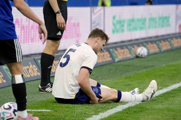 Foto : skeptische Miene bei ... Jake O™Brien (Everton) nach einem Foul HSV Saisoneröffnung am Sa. 01.08.2026 Fussball Testspiel der Herren Hamburger SV - FC Everton *** Photo: Jake O Brien of Everton looks skeptical after a foul during HSV s season opener on Sat, Aug. 1, 2026—a men s soccer friendly between Hamburger SV and Everton FC
