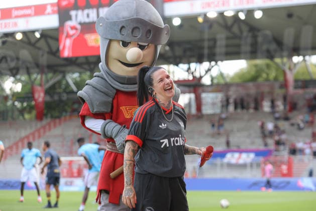 02.08.2026, xtgx, Fussball, Testspiel, 1. FC Union Berlin - Cagliari Calcio v.l. Stadionsprecherin Bettina Bestgen (DFL DFB REGULATIONS PROHIBIT ANY USE OF PHOTOGRAPHS as IMAGE SEQUENCES and or QUASI-VIDEO) Berlin *** August 2, 2026, xtgx, soccer, friendly match, 1. FC Union Berlin vs. Cagliari Calcio, featuring stadium announcer Bettina Bestgen. DFL and DFB regulations prohibit any use of photographs as image sequences and or quasi-video. Berlin