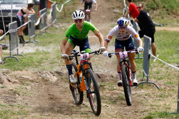 02.08.2026, Monteceneri, Monte Ceneri, 2026 UEC MTB European Championship, EM, Europameisterschaft XCO Women Elite s Final (cross country olympic) Vita Movrin 10 (SLO) and Evie Richards 5 (GBR) Monteceneri Monte Ceneri Ticino Switzerland *** August 2, 2026, Monteceneri, Monte Ceneri, 2026 UEC MTB European Championship XCO Women s Elite Final, Cross-Country Olympic: Vita Movrin (10, SLO) and Evie Richards (5, GBR), Monteceneri, Monte Ceneri, Ticino, Switzerland Copyright: xJustPictures.ch FrancescoxMinghettix jp-en-FrMi-_NG_1458