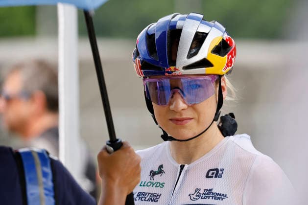 02.08.2026, Monteceneri, Monte Ceneri, 2026 UEC MTB European Championship, EM, Europameisterschaft XCO Women Elite s Final (cross country olympic) Evie Richards 5 (GBR) focusing before the race Monteceneri Monte Ceneri Ticino Switzerland *** August 2, 2026, Monteceneri, Monte Ceneri, 2026 UEC MTB European Championship XCO Women s Elite Final, Cross-Country Olympic, Evie Richards (5, GBR) concentrating before the race, Monteceneri, Monte Ceneri, Ticino, Switzerland Copyright: xJustPictures.ch FrancescoxMinghettix jp-en-FrMi-_NG_1421