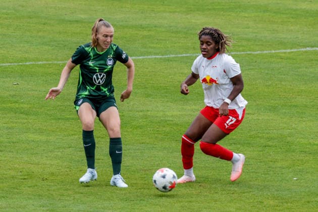 01.08.2026, xgrfx, Fussball Testspiel Frauen , RB Leipzig - VfL Wolfsburg v.l. Lieske Carleer (VfL Wolfsburg), Delice Boboy (RB Leipzig) (DFL DFB REGULATIONS PROHIBIT ANY USE OF PHOTOGRAPHS as IMAGE SEQUENCES and or QUASI-VIDEO) Leipzig *** August 1, 2026, xgrfx, Women’s Soccer Friendly Match, RB Leipzig vs. VfL Wolfsburg, Lieske Carleer (VfL Wolfsburg), Delice Boboy (RB Leipzig). DFL and DFB regulations prohibit any use of photographs as image sequences and or quasi-video. Leipzig