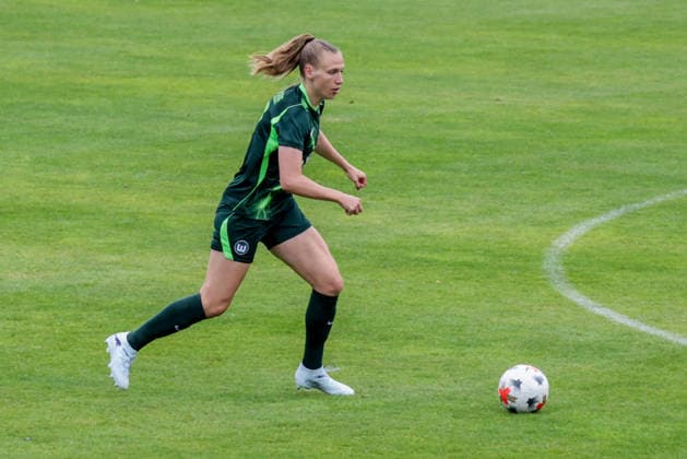 01.08.2026, xgrfx, Fussball Testspiel Frauen , RB Leipzig - VfL Wolfsburg v.l. Lieske Carleer (VfL Wolfsburg) (DFL DFB REGULATIONS PROHIBIT ANY USE OF PHOTOGRAPHS as IMAGE SEQUENCES and or QUASI-VIDEO) Leipzig *** August 1, 2026, xgrfx, Women s Soccer Friendly Match, RB Leipzig vs. VfL Wolfsburg, v. l. Lieske Carleer, VfL Wolfsburg, DFL, DFB. REGULATIONS PROHIBIT ANY USE OF PHOTOGRAPHS AS IMAGE SEQUENCES AND OR QUASI-VIDEO, Leipzig