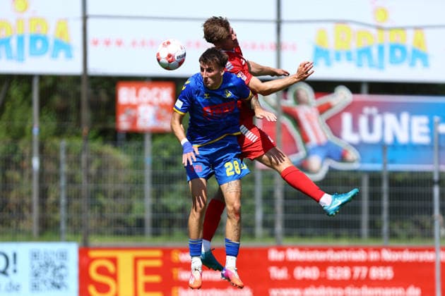 5 Moritz Frahm (FC Eintracht Norderstedt), 28 Steffen Rohwedder (SV Atlas Delmenhorst) Fußball I Herren I Regionalliga Nord I Saison 2026-2027 I 1. Spieltag I FC Eintracht Norderstedt - SV Atlas Delmenhorst I 02.08.2026 I Edmund-Plambeck-Stadion *** 5 Moritz Frahm, FC Eintracht Norderstedt, 28 Steffen Rohwedder SV Atlas Delmenhorst Men s Soccer I Regionalliga Nord I 2026–2027 Season I Matchday 1 I FC Eintracht Norderstedt vs. SV Atlas Delmenhorst I August 2, 2026 I Edmund Plambeck Stadium