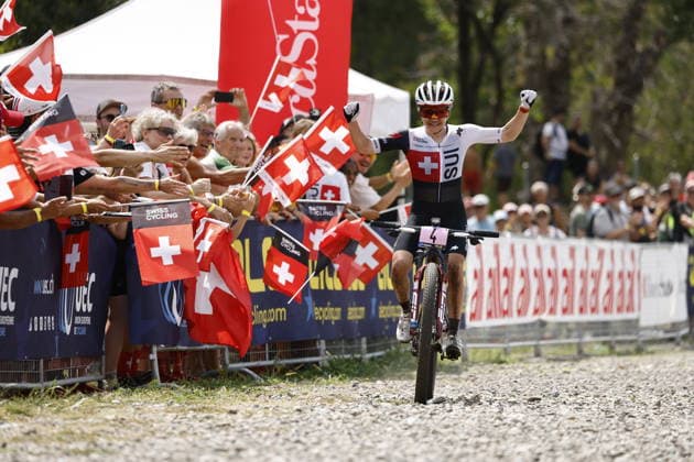 02.08.2026, Monteceneri, Monte Ceneri, 2026 UEC MTB European Championship, EM, Europameisterschaft XCO Women Elite s Final (cross country olympic) Sina Frei 4 (SUI) celebrating her solo victory at the finish line of the Women s Elite cross country olympic European championship Monteceneri Monte Ceneri Ticino Switzerland *** August 2, 2026, Monteceneri, Monte Ceneri, 2026 UEC MTB European Championship XCO Women’s Elite Final, Cross-Country Olympic: Sina Frei (4, SUI) celebrating her solo victory at the finish line of the Women’s Elite Cross-Country Olympic European Championship in Monteceneri, Monte Ceneri, Ticino, Switzerland Copyright: xJustPictures.ch FrancescoxMinghettix jp-en-FrMi-_NG_1897