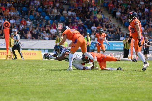Frankfurt Galaxy - Noric Storm, American Football, European Football Alliance (EFA), Saison 2026, 02.08.2026. 87 Roberto Miranda (TE, Nordic Storm) mit dem Touchdown im Spiel zwischen Frankfurt Galaxy und Nordic Storm in der European Football Alliance (EFA) in Frankfurt am Main, Deutschland. Hessen Deutschland *** Frankfurt Galaxy vs. Nordic Storm, American Football, European Football Alliance (EFA), 2026 Season, February 8, 2026, 87 Roberto Miranda (TE), Nordic Storm scores a touchdown in the game between the Frankfurt Galaxy and the Nordic Storm in the European Football Alliance (EFA) in Frankfurt am Main, Hesse, Germany NORatFGY_SCHRICK_SK2_9180