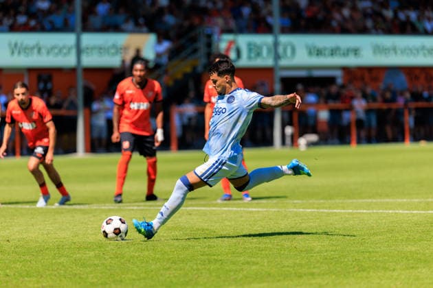 FC Volendam v AFC Ajax - Pre Season Friendly VOLENDAM, NETHERLANDS - AUGUST 2: Marcos Leonardo of AFC Ajax during the Pre Season Friendly match between FC Volendam and AFC Ajax at Kras Stadion on August 2, 2026 in Volendam, Netherlands. Volendam Kras Stadion Netherlands Content not available for redistribution in The Netherlands directly or indirectly through any third parties. Copyright: xMarcelxvanxPlateringenx