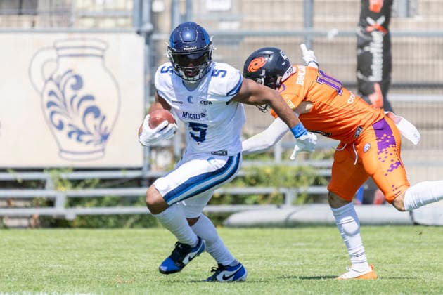 EFA - European Football Alliance: Frankfurt Galaxy - Nordic Storm, 02.08.2026 Edvin Almeida (Nordic Storm 5) lässt Zinedin Bendjabou (Frankfurt Galaxy 10) aussteigen, Frankfurt Galaxy - Nordic Storm, Frankfurt, PSD Bank Arena, 2.8.2026 *** EFA European Football Alliance: Frankfurt Galaxy vs. Nordic Storm, August 2, 2026. Edvin Almeida (Nordic Storm 5) forces Zinedin Bendjabou (Frankfurt Galaxy 10) out of the game. Frankfurt Galaxy vs. Nordic Storm, Frankfurt, PSD Bank Arena, August 2, 2026 Copyright: xBEAUTIFULxSPORTS Gawlikx