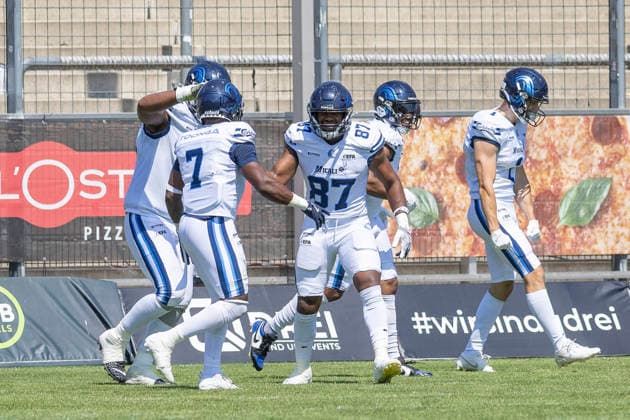 EFA - European Football Alliance: Frankfurt Galaxy - Nordic Storm, 02.08.2026 Roberto Miranda (Nordic Storm 87) & Glen Toonga (Nordic Storm 7) feiern einen Touchdown, Frankfurt Galaxy - Nordic Storm, Frankfurt, PSD Bank Arena, 2.8.2026 *** EFA European Football Alliance: Frankfurt Galaxy vs. Nordic Storm, August 2, 2026. Roberto Miranda (Nordic Storm, 87) and Glen Toonga (Nordic Storm, 7) celebrate a touchdown, Frankfurt Galaxy vs. Nordic Storm, Frankfurt, PSD Bank Arena, August 2, 2026 Copyright: xBEAUTIFULxSPORTS Gawlikx