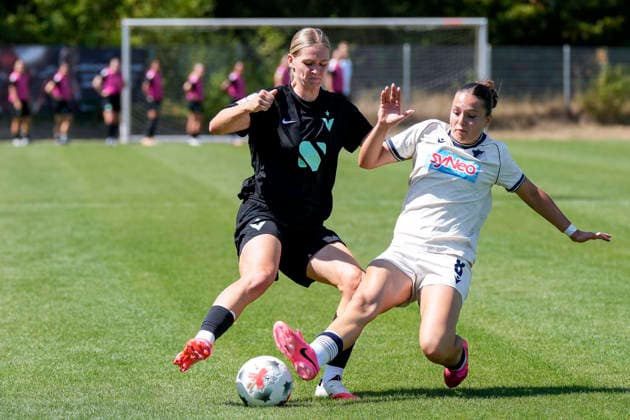 v.li.: Melina Reuter (Viktoria, 7), Madita Röhrl (TSG II, 8), Zweikampf, Spielszene, Duell, duel, tackle, tackling, Dynamik, Action, Aktion, 02.08.2026, St. Leon-Rot (Deutschland), Fussball, 2. Frauen-Bundesliga, TSG 1899 Hoffenheim U20 - FC Viktoria Berlin, DFB DFL REGULATIONS PROHIBIT ANY USE OF PHOTOGRAPHS AS IMAGE SEQUENCES AND OR QUASI-VIDEO. *** From left: Melina Reuter (Viktoria), 7, Madita Röhrl (TSG II), 8, tackle, game scene, duel, tackle, tackling, dynamism, action, 02 08 2026, St. Leon-Rot, Germany, soccer, Women’s Bundesliga 2, TSG 1899 Hoffenheim U20 vs. FC Viktoria Berlin, DFB and DFL regulations prohibit any use of photographs as image sequences and or quasi-video xozx