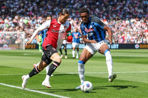 2026-08-02 Feyenoord v Atalanta Bergamo - Pre Season Friendly ROTTERDAM, NETHERLANDS - AUGUST 2: Anis Hadj Moussa of Feyenoord is challenged by Honest Ahanor of Atalanta Bergamo during the Pre Season Friendly match between Feyenoord and Atalanta Bergamo at Stadion Feijenoord on August 2, 2026 in Rotterdam, Netherlands. Rotterdam Stadion Feijenoord Netherlands Content not available for redistribution in The Netherlands directly or indirectly through any third parties. Copyright: xHansxvanxderxValkx