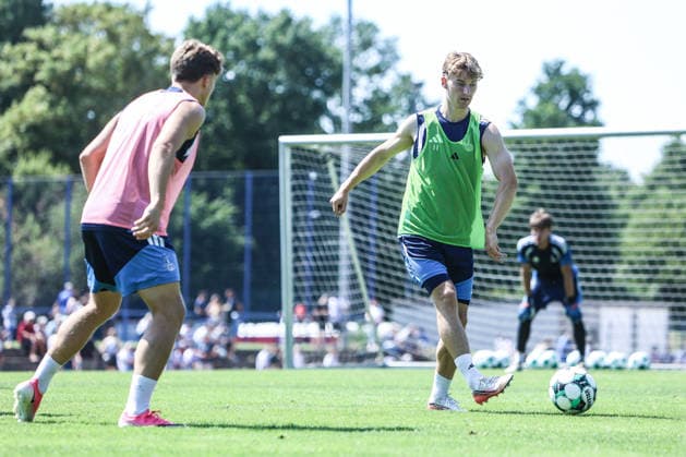 Fussball, 3.Liga Saison 2026 2027 schauinsland reisen Familientag beimMSV Duisburg 02.08.2026, Trainingsgelände MSV Duisburg Dominik Kother (MSV Duisburg, 11) Duisburg Trainingsgelände MSV Duisburg Nordrhein-Westfalen Deutschland *** Sports, Soccer, 3rd Division 2026–2027 Season, Schauinsland Travel, Family Day at MSV Duisburg, August 2, 2026, MSV Duisburg Training Facility, Dominik Kother, MSV Duisburg, 11 Duisburg, MSV Duisburg Training Facility, North Rhine-Westphalia, Germany