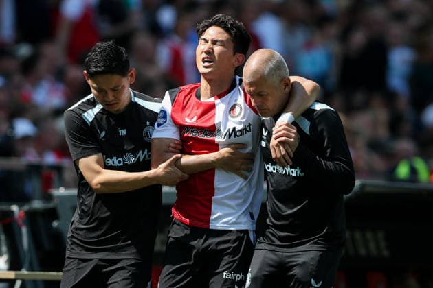 2026-08-02 Feyenoord v Atalanta Bergamo - Pre Season Friendly ROTTERDAM, NETHERLANDS - AUGUST 2: Injury of Tsuyoshi Watanabe of Feyenoord during the Pre Season Friendly match between Feyenoord and Atalanta Bergamo at Stadion Feijenoord on August 2, 2026 in Rotterdam, Netherlands. Rotterdam Stadion Feijenoord Netherlands Content not available for redistribution in The Netherlands directly or indirectly through any third parties. Copyright: xHansxvanxderxValkx